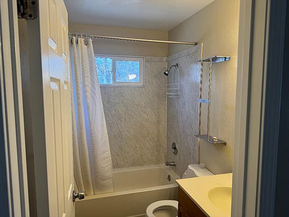 4th image of 6817 Fremont Pike APT 4