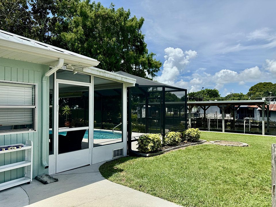 1st image of 2937 SE 37th Avenue