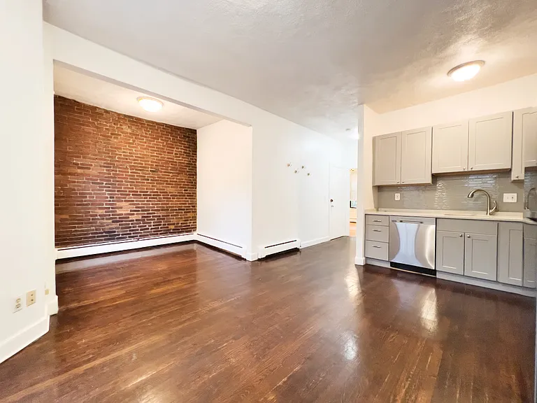 41 E Springfield St #3 — Photo 6