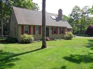 758 Old Barnstable Rd, Mashpee, MA 02649