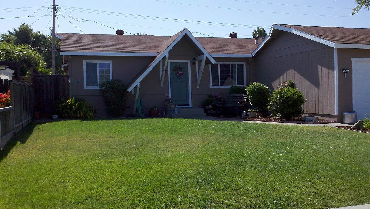 5129 Noella Way photo 1