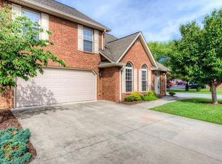 404 Mountain View Rd APT 401, Johnson City, TN 37601