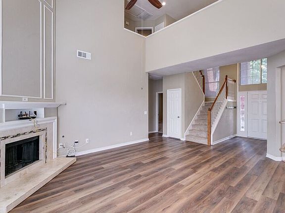 3rd image of 2119 Dover Dr