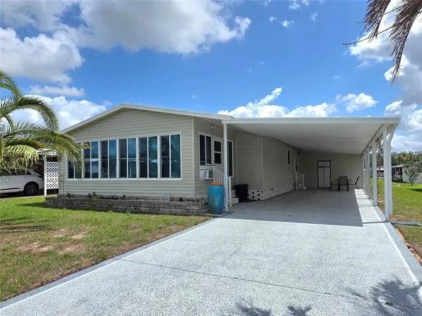 5654 Arrowhead Dr, Zephyrhills, FL 33542