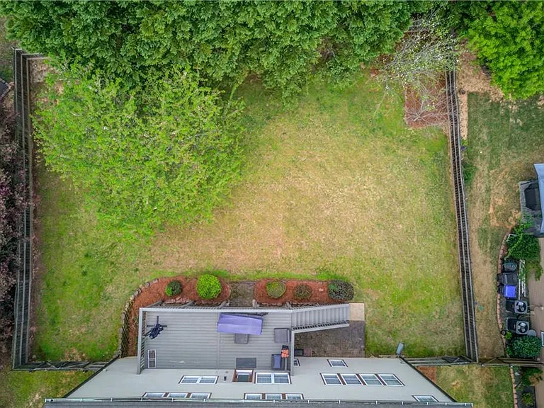 5135 Amberden Hall Dr — Photo 32