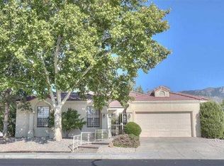 5700 Teakwood Trl NE, Albuquerque, NM 87111