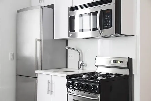 Rented by REAL New York | media 15