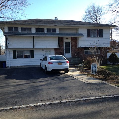 1st image of 48 Oak St