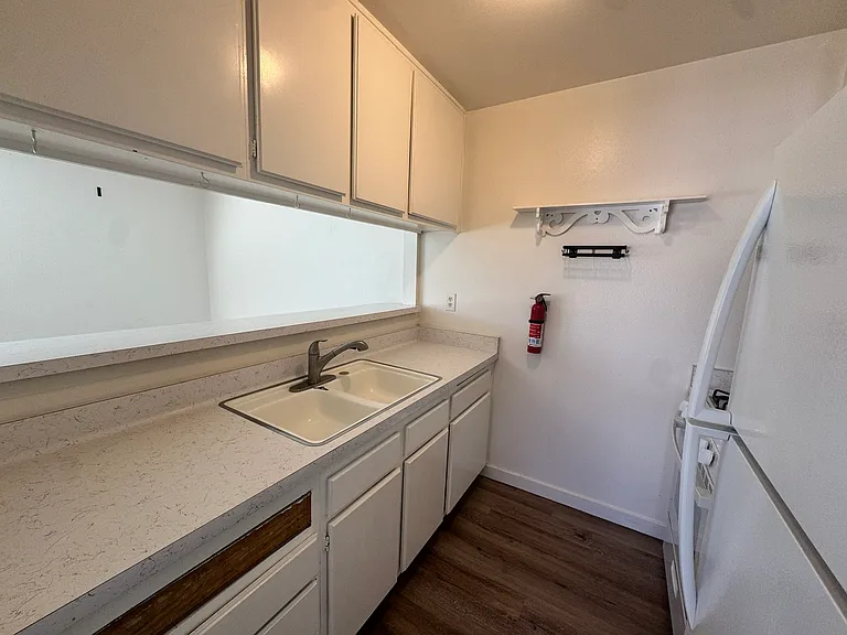 3120 Camellia Ct #C — Photo 10