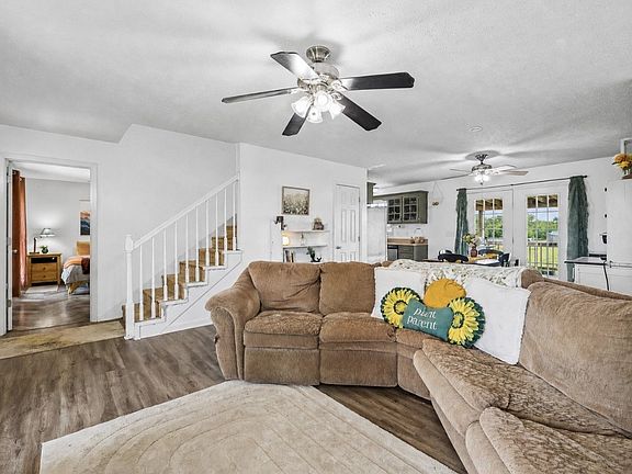 5th image of 1044 Robert Elder Ct