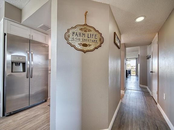 4th image of 1324 PASADENA AVENUE S #201