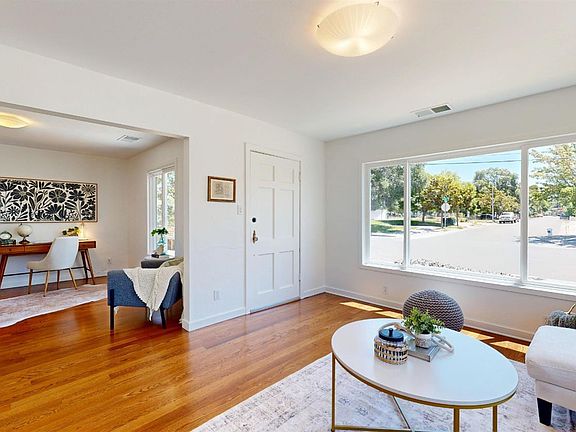 3rd image of 107 Decker Street