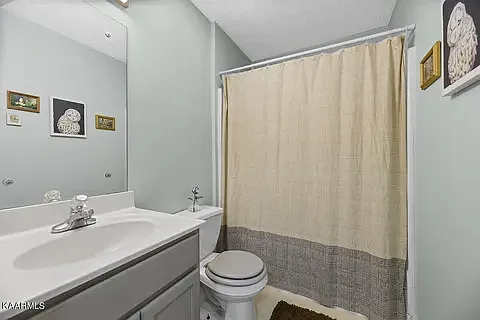 336 Creekview Ln — Photo 16