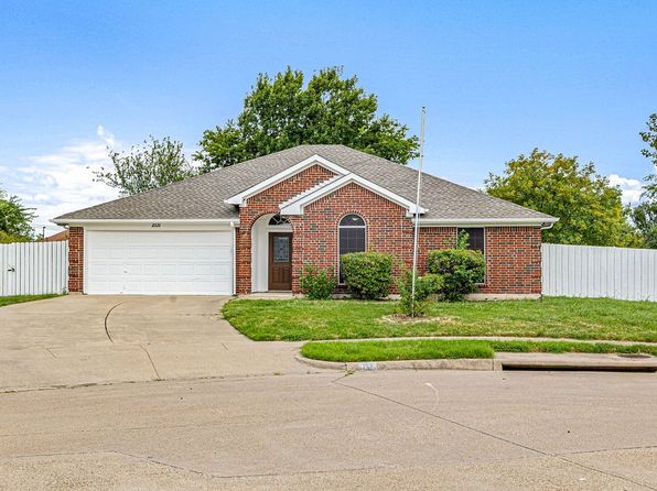 Home for Sale in Arlington TX
