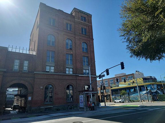 3rd image of 1489 Folsom St #2A