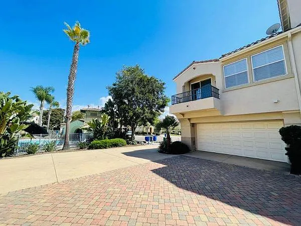 4012 Backshore Ct #1 — Photo 2