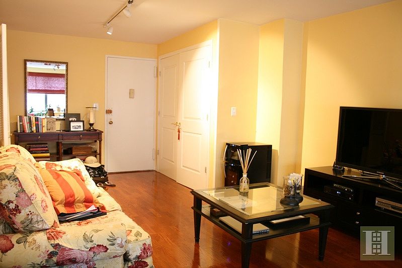 2nd image of 305 E 40th St APT 15G