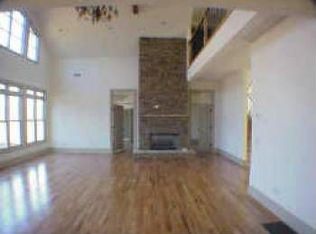 32 Oklahoma Ave W, Dahlonega, GA 30533