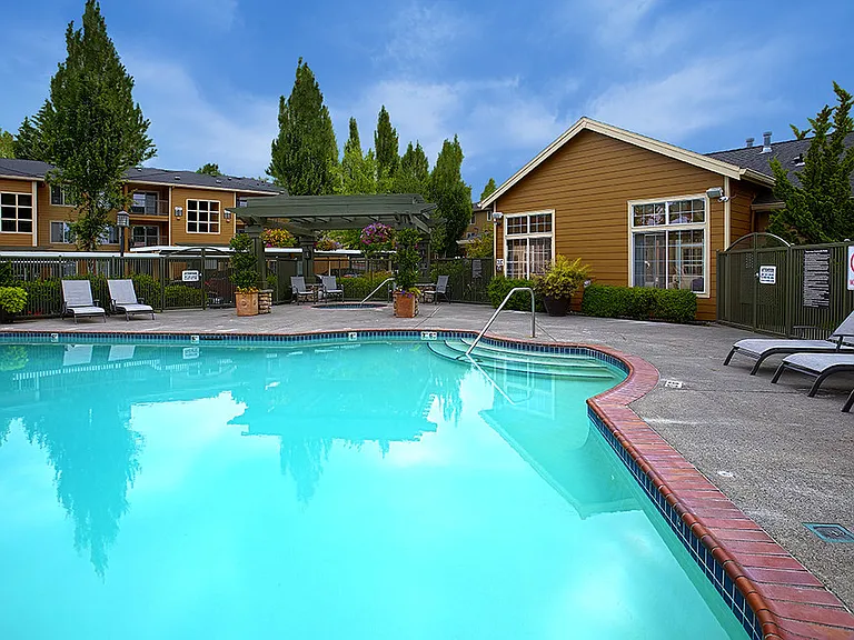 Aspen Highlands Apartments — Photo 1