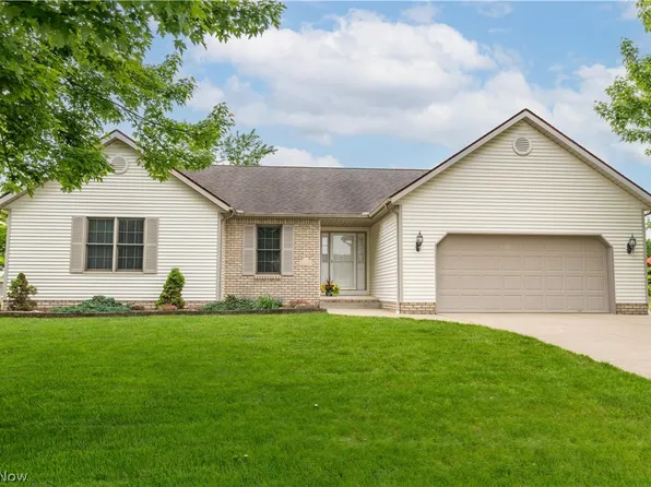 11163 Newbury Ave NW, Uniontown, OH 44685