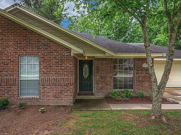2nd image of 6607 Woodland Oaks