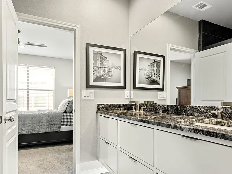 4225 McKinney Ave #3 — Photo 11