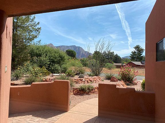 2nd image of 185 Cochise Dr