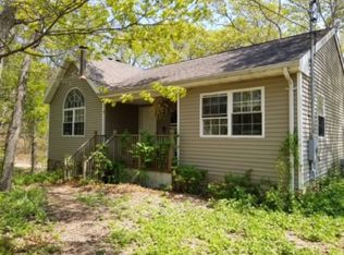 45 Old Riverhead Rd, Hampton Bays, NY 11946