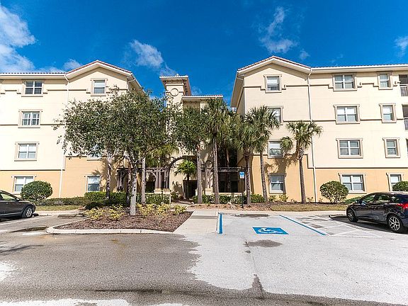 3rd image of 115 Riverview Bnd S Unit 2143