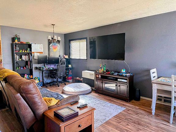 3rd image of 1508 Nugget Way