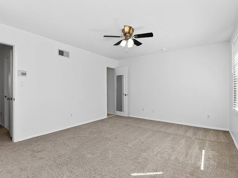 4605 Hedgemore Dr #D — Photo 18