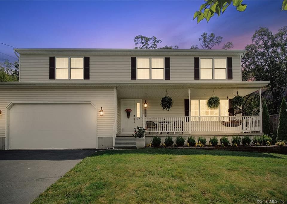 1st image of 23 Peppermill Dr