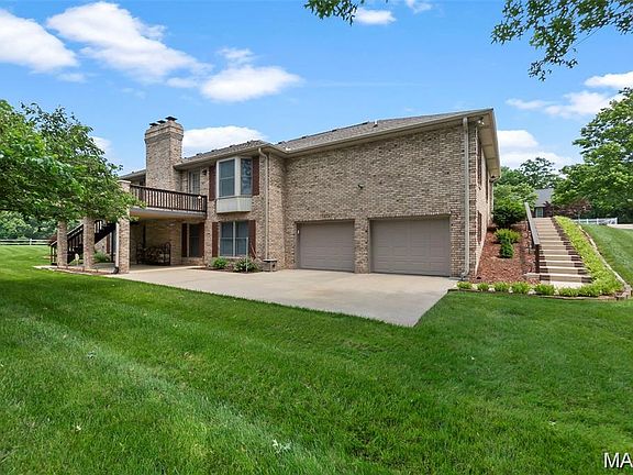 2nd image of 857 Green Meadows Dr