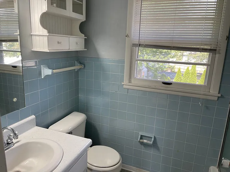3615 Kennedy Dr — Photo 11
