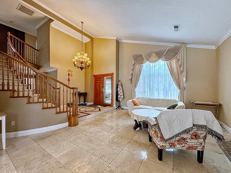 20529 Pacific Dr — Photo 9