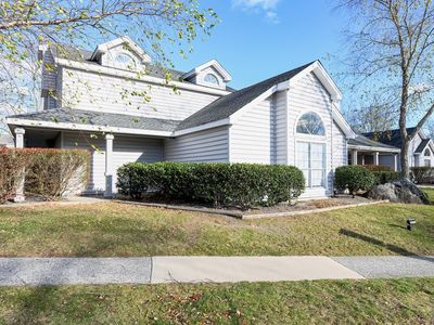 83 Leafwood Lane APT 227, Groton, CT, 06340