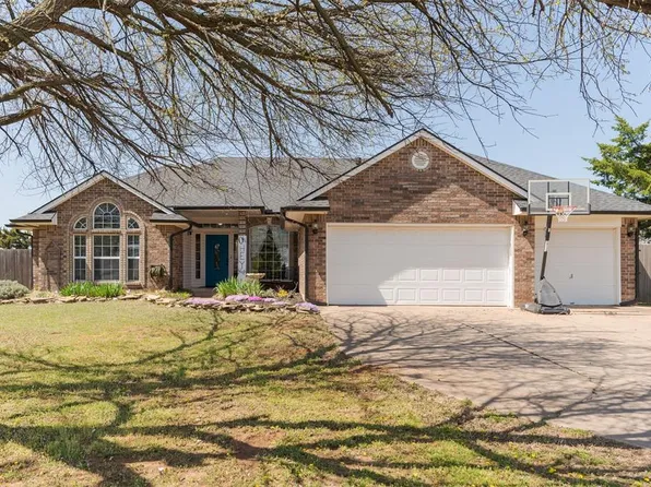 10621 Turkey Run Dr, Edmond, OK 73025