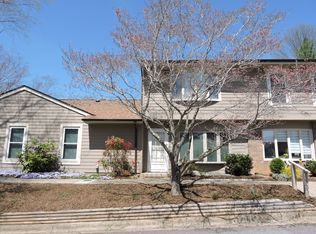 37 Elderberry Ln #B, Asheville, NC 28805