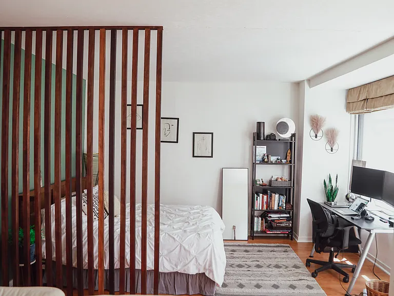 211 E Ohio St — Photo 11