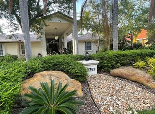 7781 SW 177th St, Palmetto Bay, FL 33157