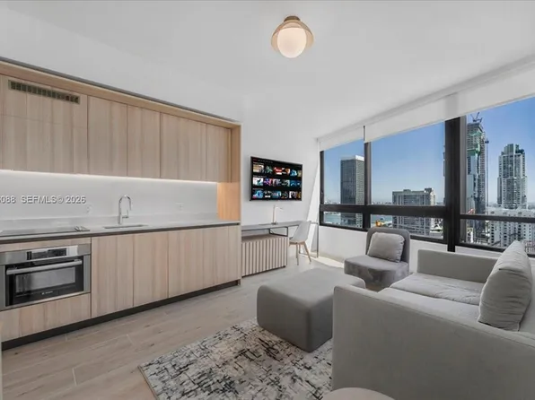 225 N Miami Ave #3009, Miami, FL 33128