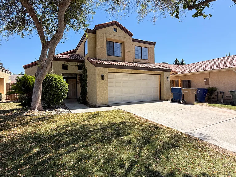 9709 Cimarron Trails Dr — Photo 1