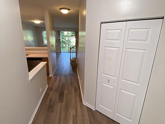 5th image of 2943 Kentshire Cir