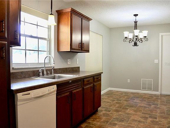 4th image of 2050 Hope Ln