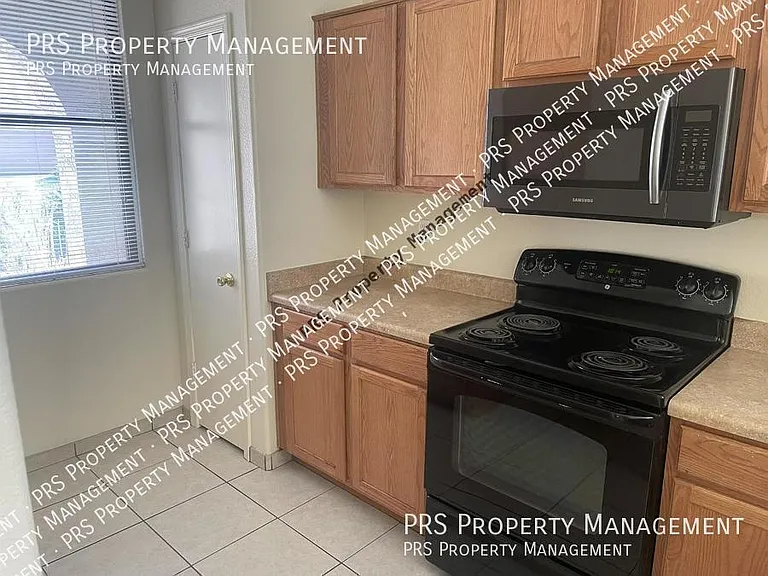 2306 W Kristina Ave — Photo 7