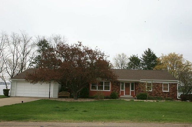 1st image of 226033 Bayview Dr