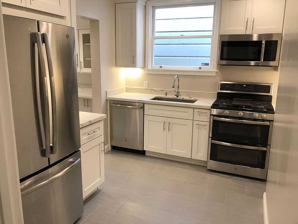 1st image of 2472A Greenwich St