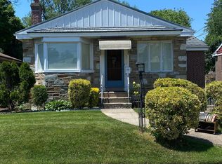 6514 Enola St, Philadelphia, PA 19111