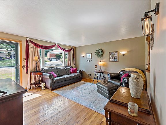5th image of 415 Temona Dr