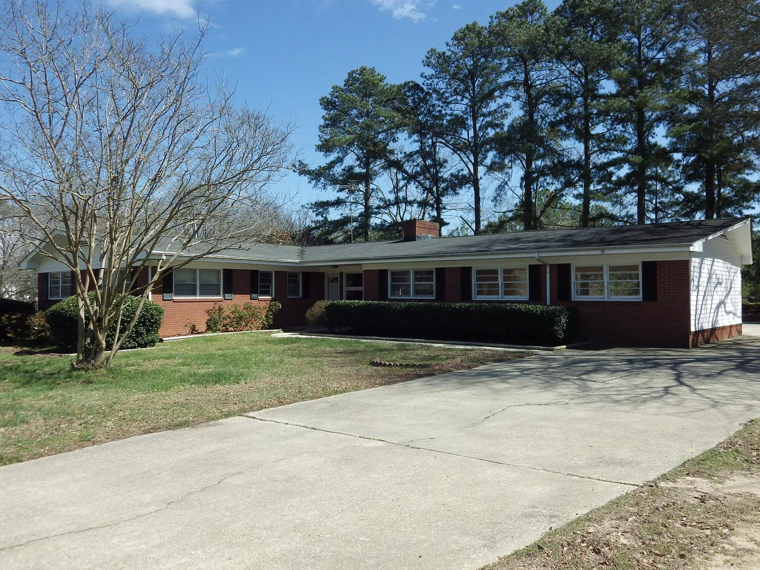 3 bed, 1980 sqft, $1,900 — Photo 4